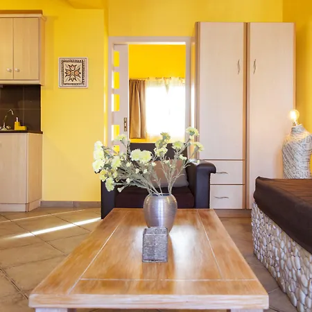 Апартаменты Kirki *