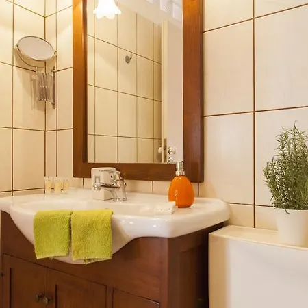 Апартаменты Kirki *